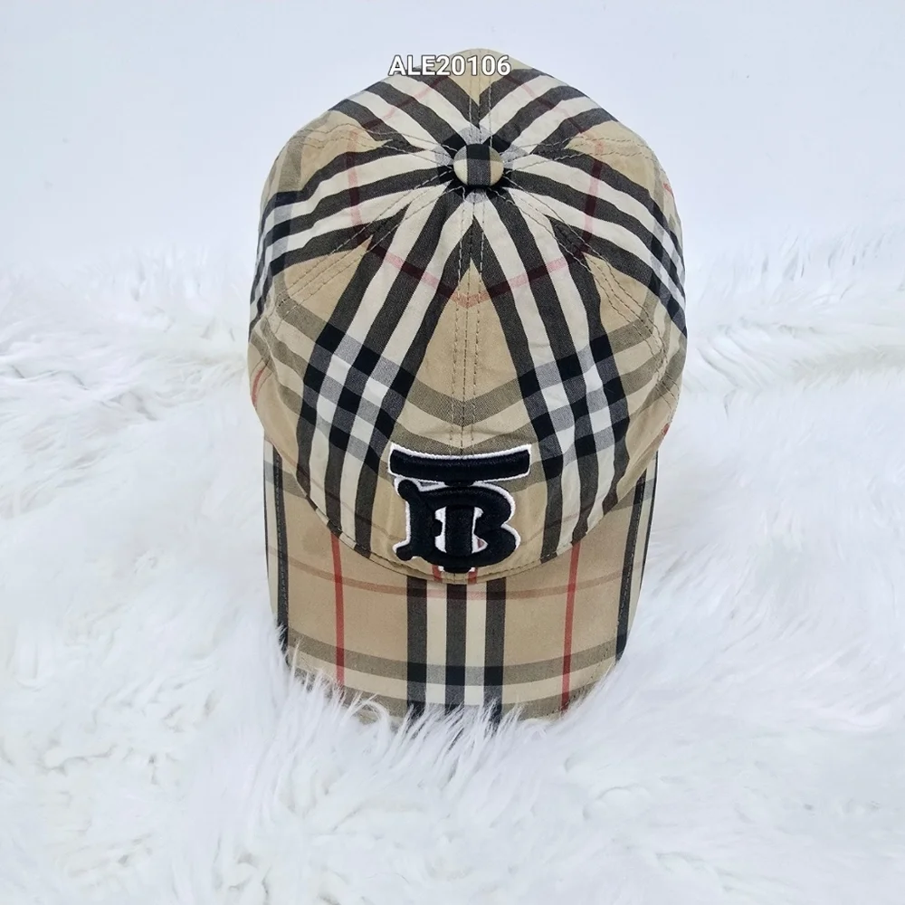 Burberry London Unisex Vintage TB LogoNova Check Baseball cap Size Mediun - Picture 6 of 13